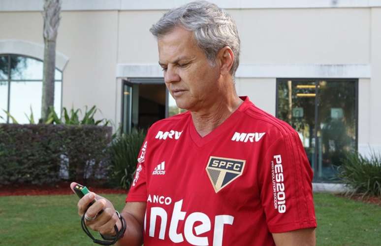 Carlinhos Neves foi o principal reforço da comissão técnica tricolor - Rubens Chiri/saopaulofc.net