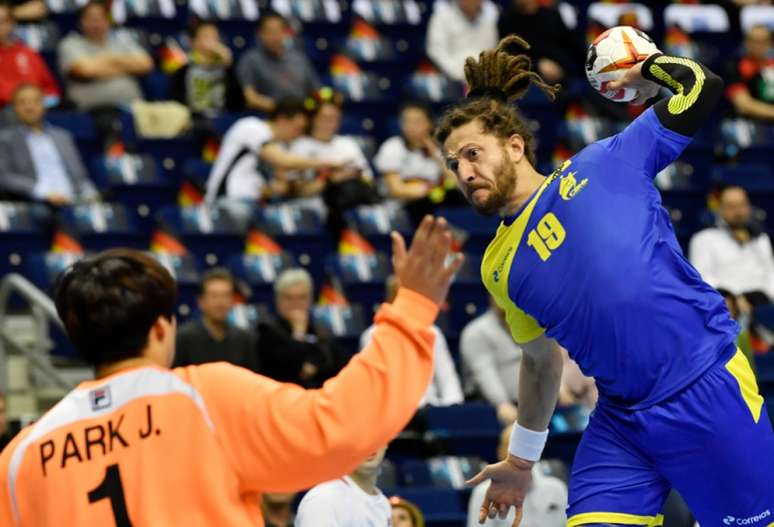 Fabio Chiuffa também foi um dos destaques do Brasil nesta quinta e marcou quatro gols (Foto: Odd ANDERSEN/AFP)