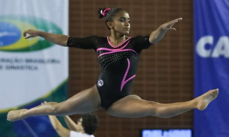 Jackelyne Silva defendia o Pinheiros (Foto: Divulgação/CBG)