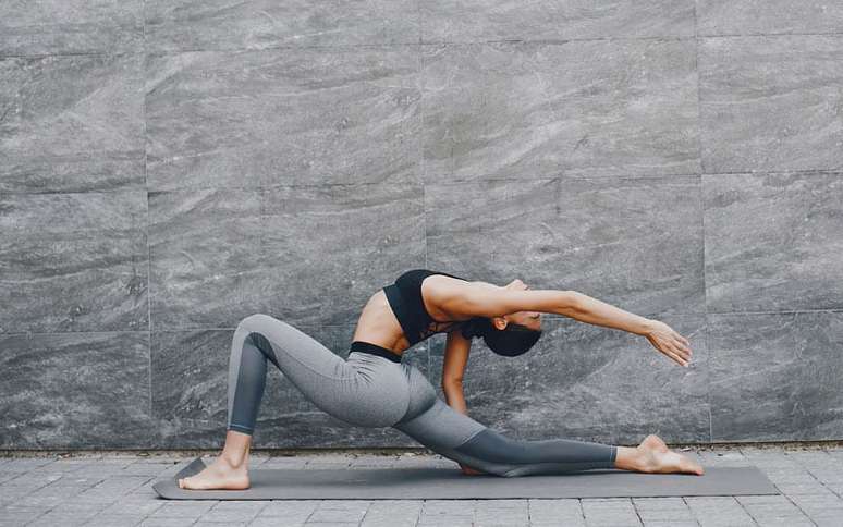 Conheça os benefícios do yoga para outros esportes