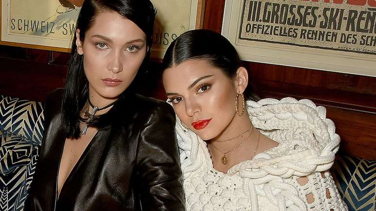 As modelos Bella Hadid e Kendall Jenner promoveram o Fyre Festival antes do lan&ccedil;amento