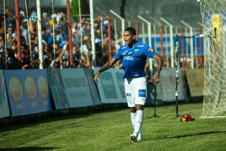 Raniel, atacante do Cruzeiro