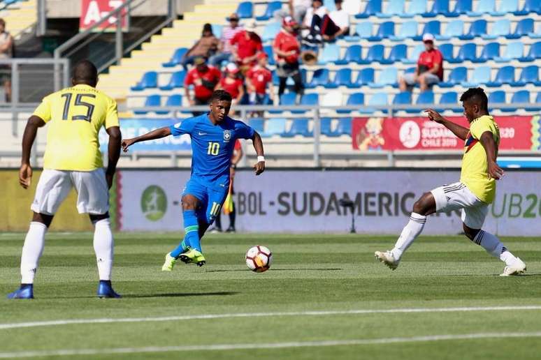 Seleção brasileira fica no 0 a 0 com a Colômbia no Sul-Americano Sub-20.