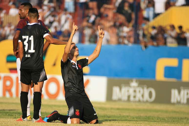 Thiago Galhardo do Vasco comemora seu gol durante partida entre Vasco x Madureira pelo Campeonato Carioca 2019