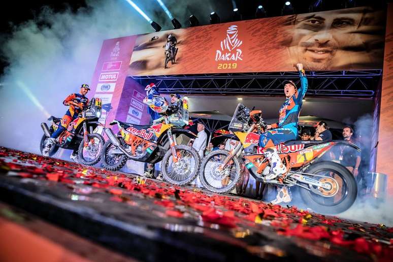 KTM Factory Racing conquista, com 1-2-3 no pódio, sua 18ª vitória no Rally Dakar