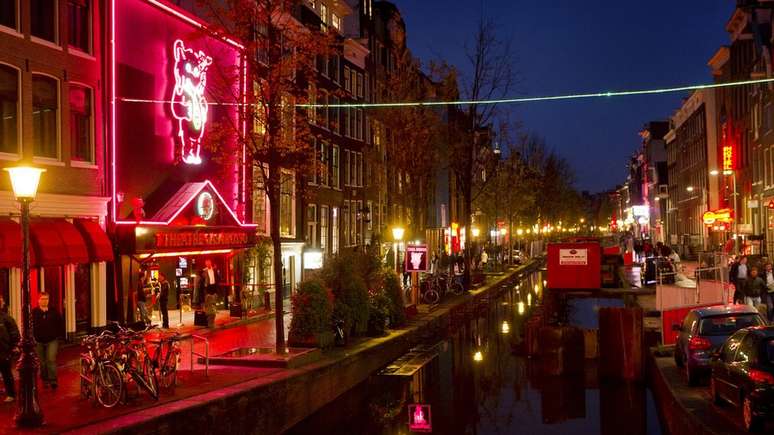 A prostituição foi legalizada pela Holanda em 2000