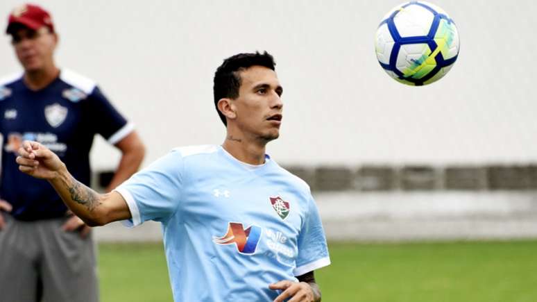Jogador de 22 anos sofreu choque com Digão durante treino (Foto: MAILSON SANTANA/FLUMINENSE FC)