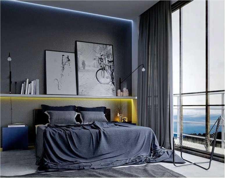 18. Decoração em tons de cinza para quarto moderno amplo com prateleiras com iluminação embutida – Foto: Bedroom Ideas