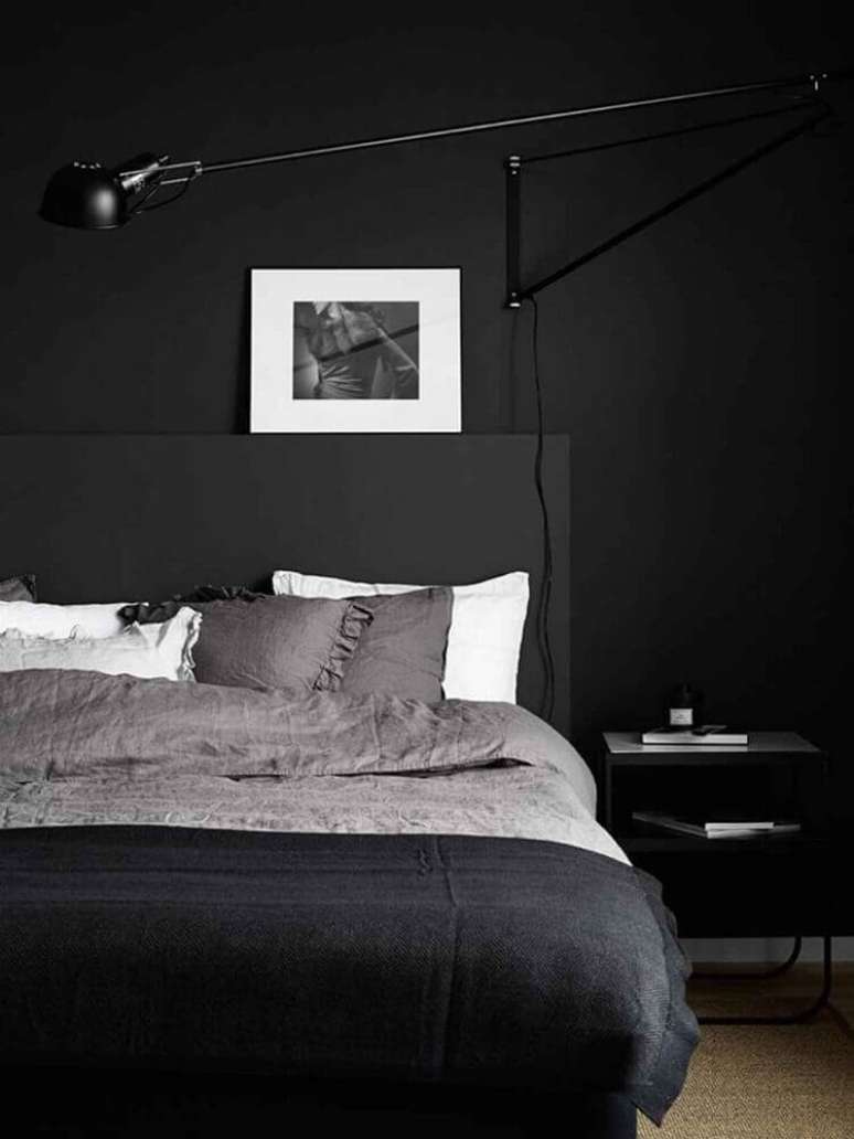 42. Decoração para quartos modernos todo preto – Foto: House of Valentina