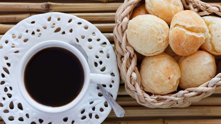 É comum ouvir alguém dizendo que vai tomar um cafezinho