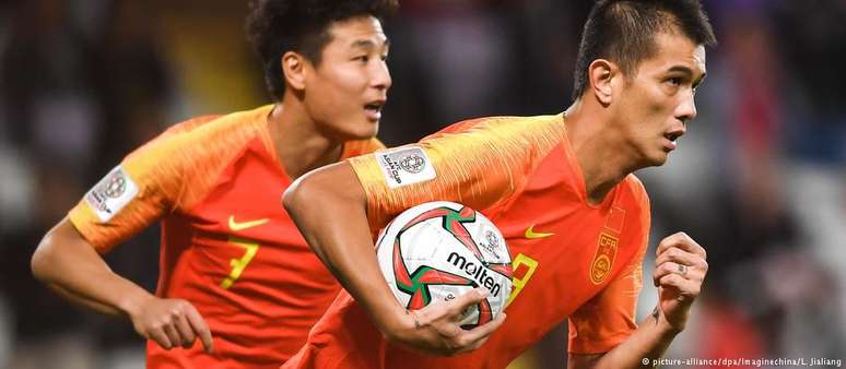Seleção chinesa derrotou a Tailândia nas oitavas da Copa da Ásia e agora se prepara para enfrentar o Irã 