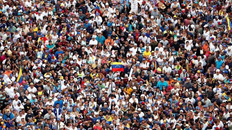 Manifestantes anti-governo Maduro