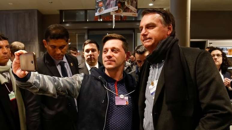 No primeiro dia de atividades em Davos, Bolsonaro almoçou em supermercado e fez discurso no palco principal. O segundo dia foi de reuniões com líderes mundiais