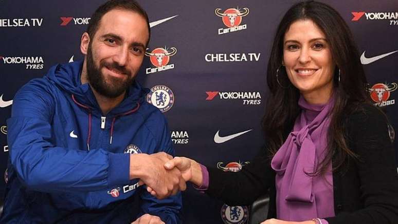 Gonzalo Higuaín assina contrato de empréstimo com o Chelsea