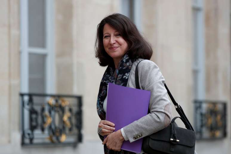 Ministra da Sa&uacute;de da Fran&ccedil;a, Agn&egrave;s Buzyn, chega para reuni&atilde;o no Pal&aacute;cio do Eliseu, em Paris
11/01/2019 REUTERS/Benoit Tessier