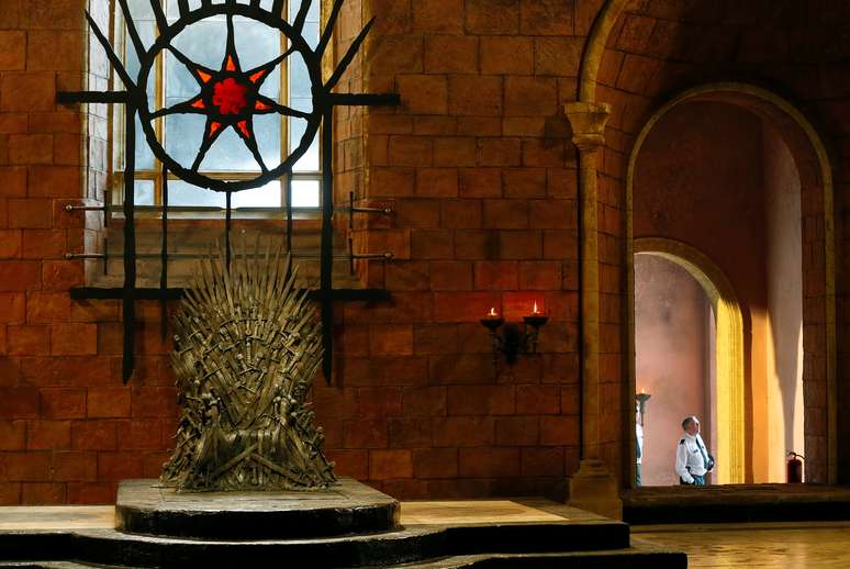 Trono de Ferro, da série Game of Thrones, em set de filmagem
24/06/2014 REUTERS/Phil Noble