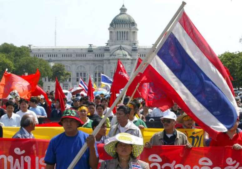 1ª eleição na Tailândia após golpe será em 24 de março