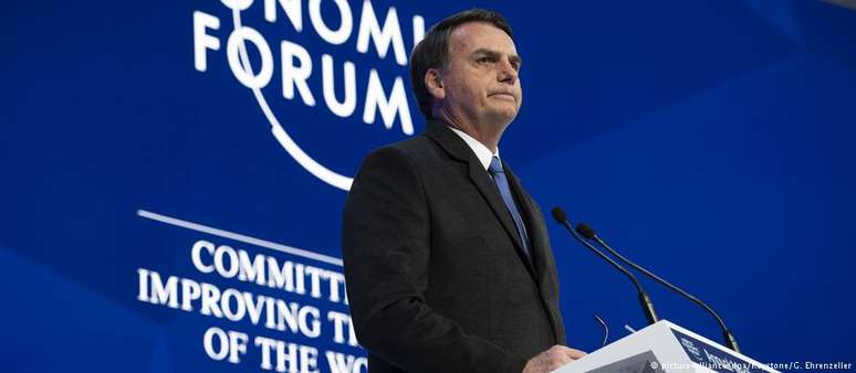 Discurso de Bolsonaro em Davos durou apenas oito minutos e foi seguido por sete minutos de perguntas e respostas