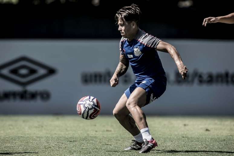 Yeferson Soteldo pode estrear contra o São Bento nesta quinta, pelo Campeonato Paulista (Foto: Ivan Storti/Santos)