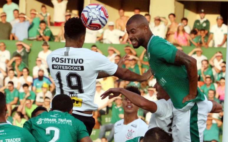 Corinthians perdeu por 2 a 1 para o Guarani (Foto: Fernando Calzzani/PHOTOPRESS)