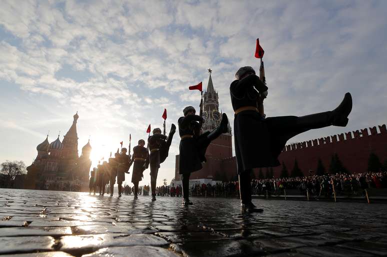 Parada militar na Praça Vermelha em Moscou, Rússia 07/11/2018 REUTERS/Maxim Shemetov 