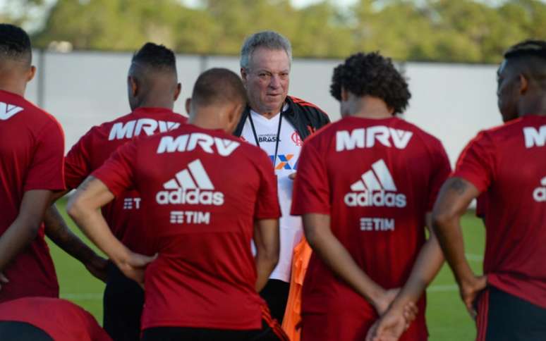 Abel Braga quer preparar elenco para as diversas competições que o Fla terá em 2019 (Alexandre Vidal / Flamengo)