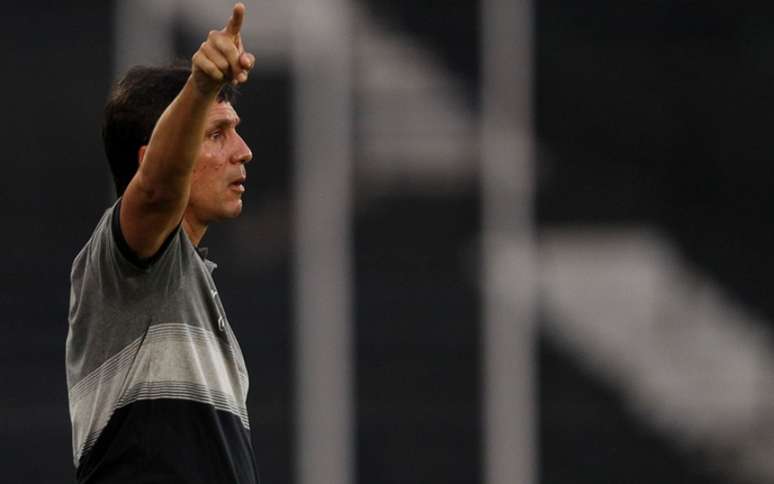 Zé Ricardo, durante o empate sem gols com o Bangu (Foto: Vitor Silva/SSPress/Botafogo)