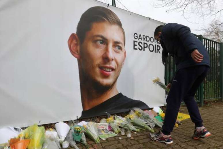 Homenagem a Emiliano Sala no CT do Nantes