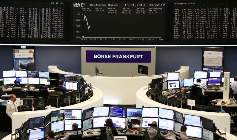 Gráfico do índice de preços das ações DAX na bolsa de valores de Frankfurt, na Alemanha 15/01/2019.    REUTERS/Staff