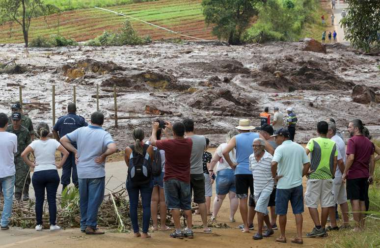 Residentes da área atingida pelo rompimento de barragem em Brumadinho (MG)
26/01/2019
REUTERS/Washington Alves