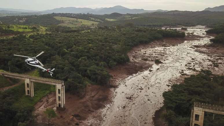 A lama arrasou a região de Brumadinho