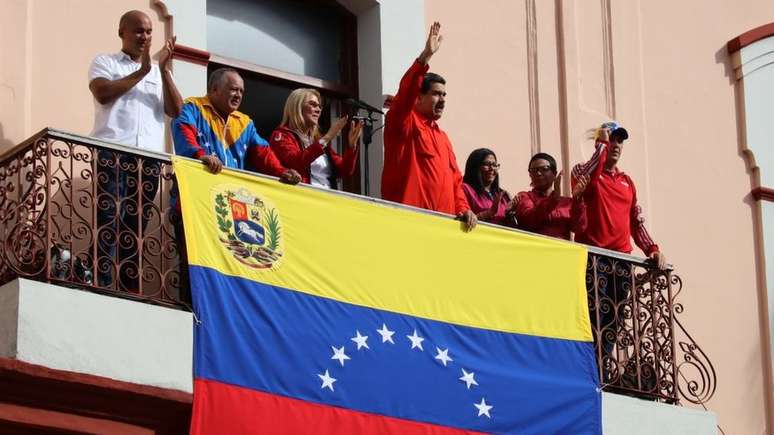Maduro classificou a autoproclamação de Guaidó como uma tentativa de golpe de Estado