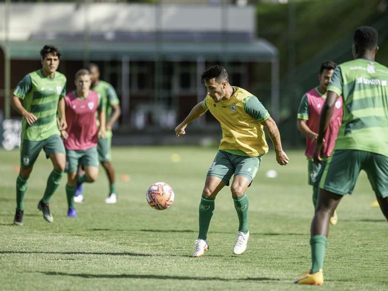 Um dos reforços do Coelho para esta temporada, o atacante Jonatas Belusso já deixou boa imprenssão, dando duas assistências, ganhando a confiança de Givanildo Oliveira Mourão Panda/América-MG