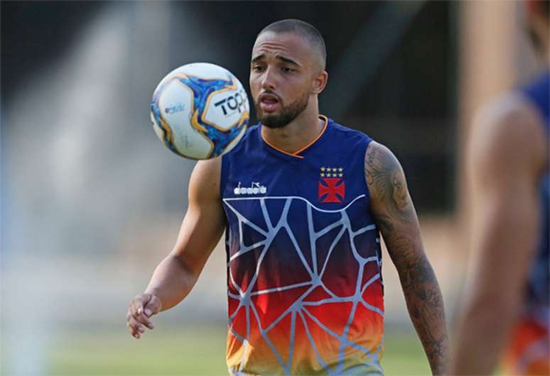Hugo Borges ainda não atuou na temporada e tem concorrência forte nos setor (Rafael Ribeiro/ VASCO)