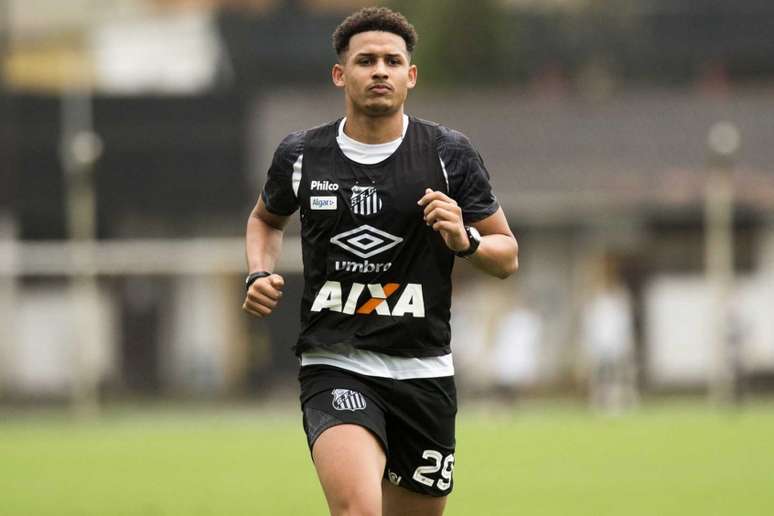 Felippe Cardoso, com dores na coxa esquerda, não enfrenta o Bragantino nesta quinta-feira (Foto: Ivan Storti/Santos)