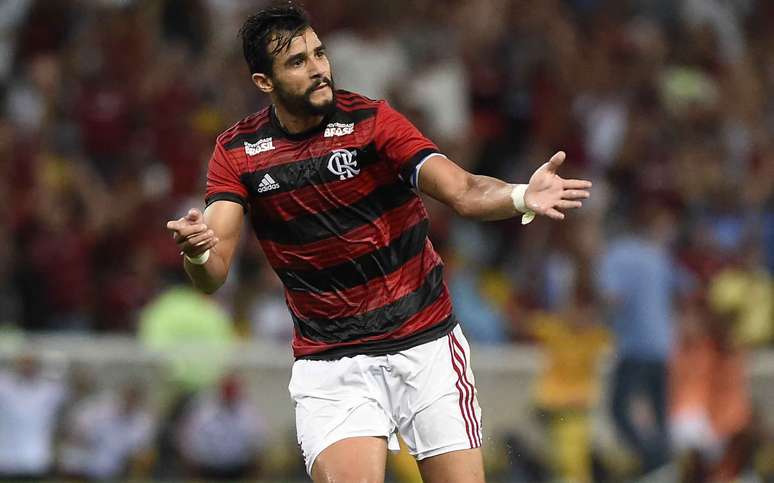 Henrique Dourado, do Flamengo, comemora após marcar gol na partida contra o Boavista, válida pela quarta rodada da Taça Guanabara, no estádio do Maracanã, no Rio de Janeiro, nesta terça-feira, 29.