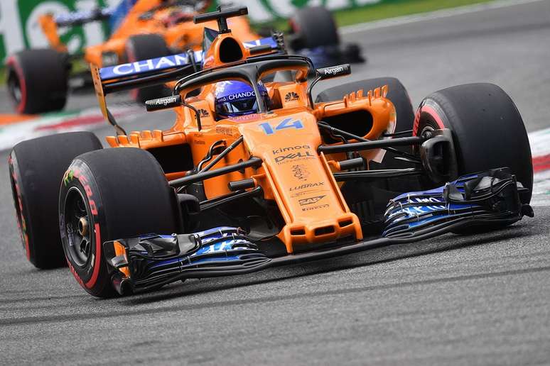 Fernando Alonso pode voltar ao cockpit da McLaren para os testes em Barcelona
