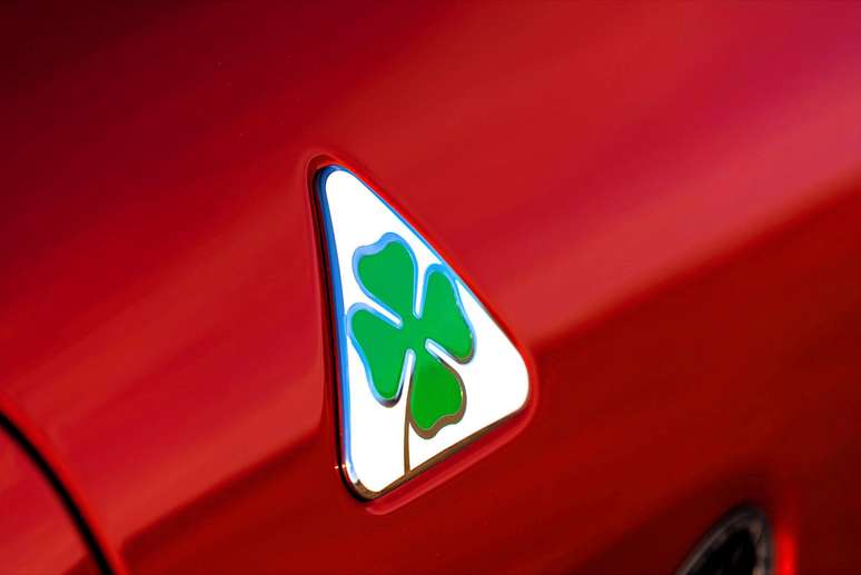 Alfa Romeo vai usar ‘Quadriflogio Verde’ em design totalmente revisado, diz publicação
