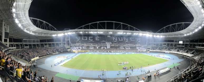 Botafogo espera que a torcida compeça na estreia da Sul-Americana, apesar da péssima fase (Foto: Lazlo Dalfovo)