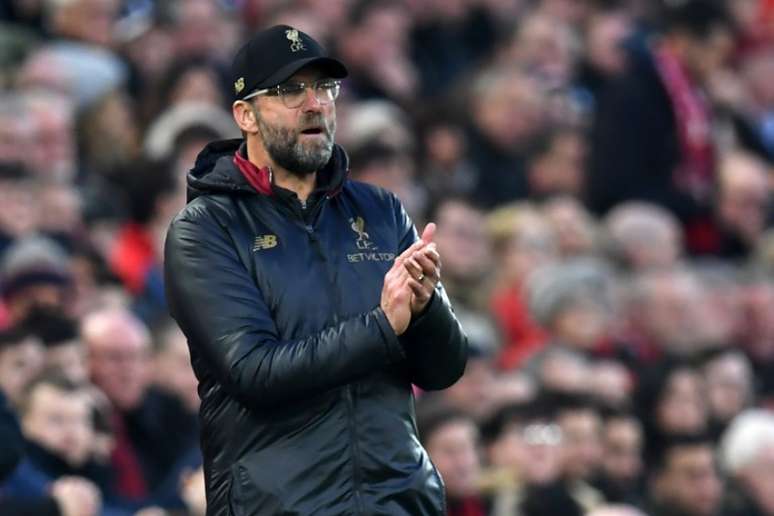 Klopp acredita que Liverpool pode brigar por Premier League e Liga dos Campeões (Foto: AFP)