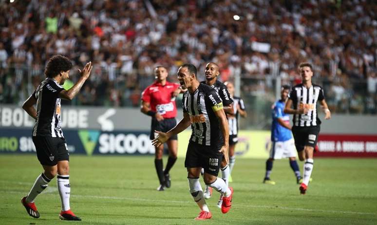 O Galo de Luan e Ricardo Oliveira inicia a luta por uma vaga na fase de grupos da competição sul-americana- Divulgação Twitter