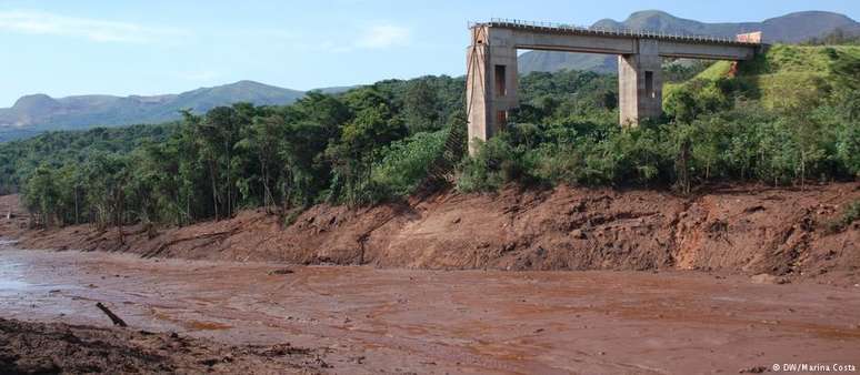 Trecho do rio Paraopeba atingido por rejeitos após rompimento e barragem em Brumadinho