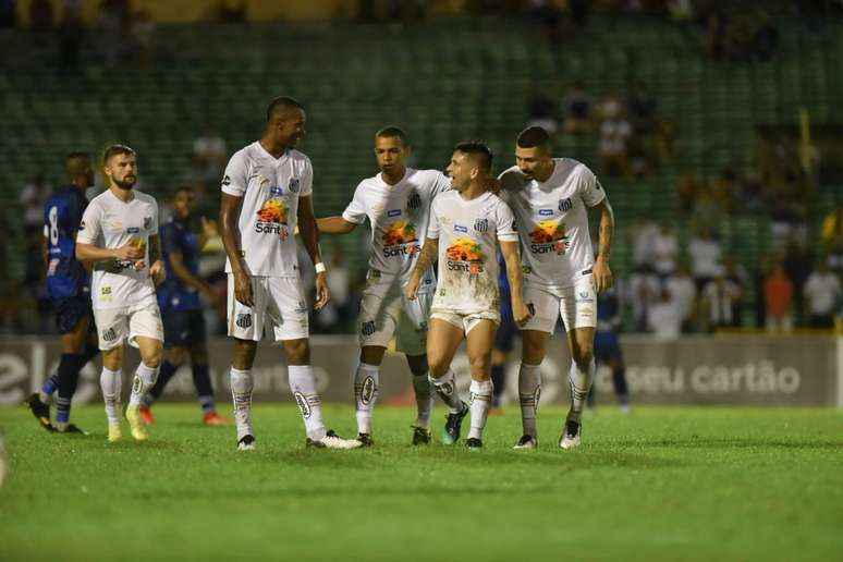 Santos saiu atrás no placar mas se recuperou