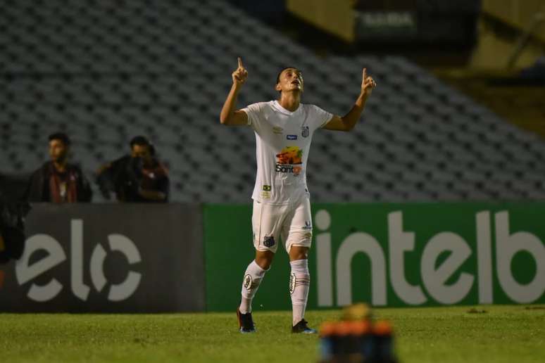 Santos saiu atrás no placar mas se recuperou