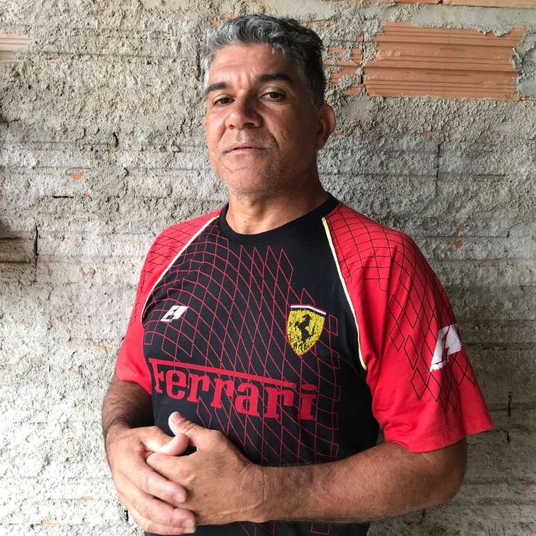 'Pensei: como pode, coisas que estavam l&aacute; h&aacute; tantos anos, acabaram em segundos', diz o eletricista Jos&eacute; Val&eacute;rio de Jesus