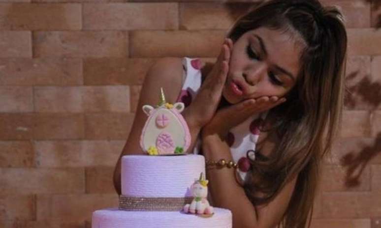 Gabriella Abreu Severino, de 12 anos, conhecida como MC Melody.