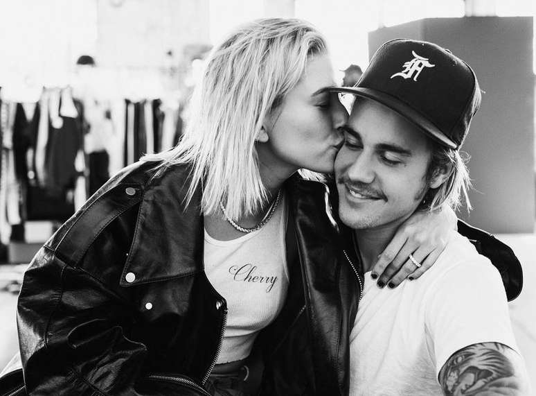 Justin e Hailey Bieber casaram-se no civil em setembro de 2018.