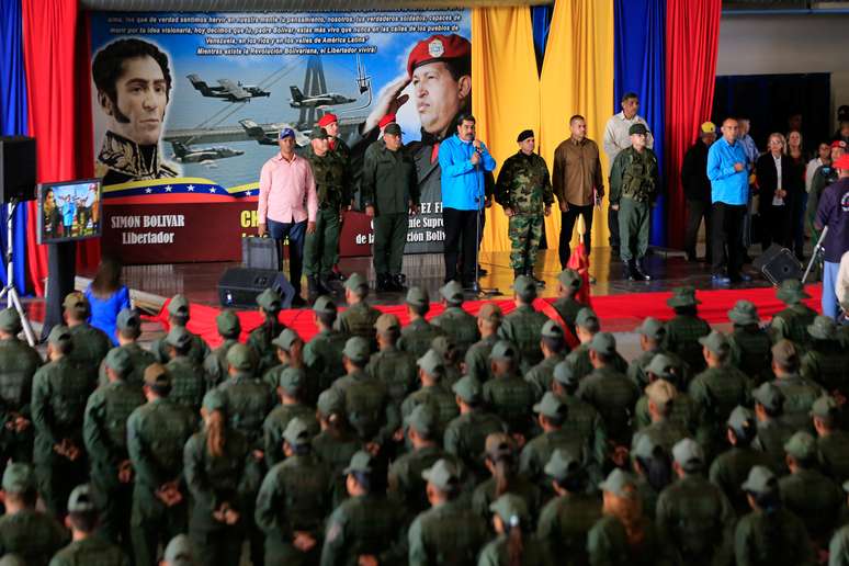 Presidente da Venezuela, Nicolás Maduro, durante evento com militares em Maracaibo
06/02/2019 Palácio Miraflores/Divulgação via REUTERS