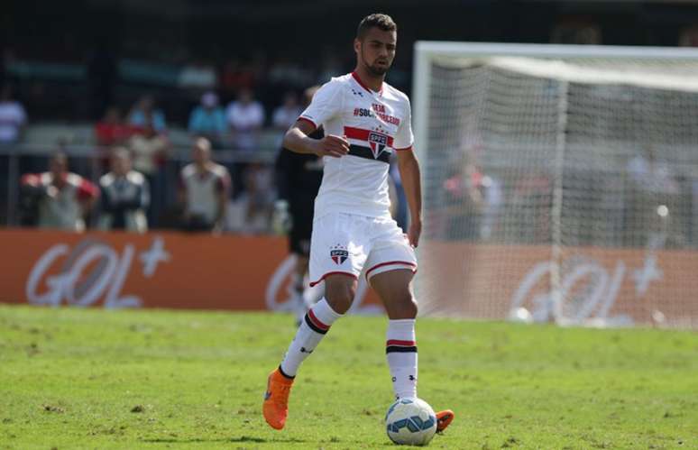 Lucão em ação com a camisa do São Paulo (Foto: Rubens Chiri/saopaulofc.net)