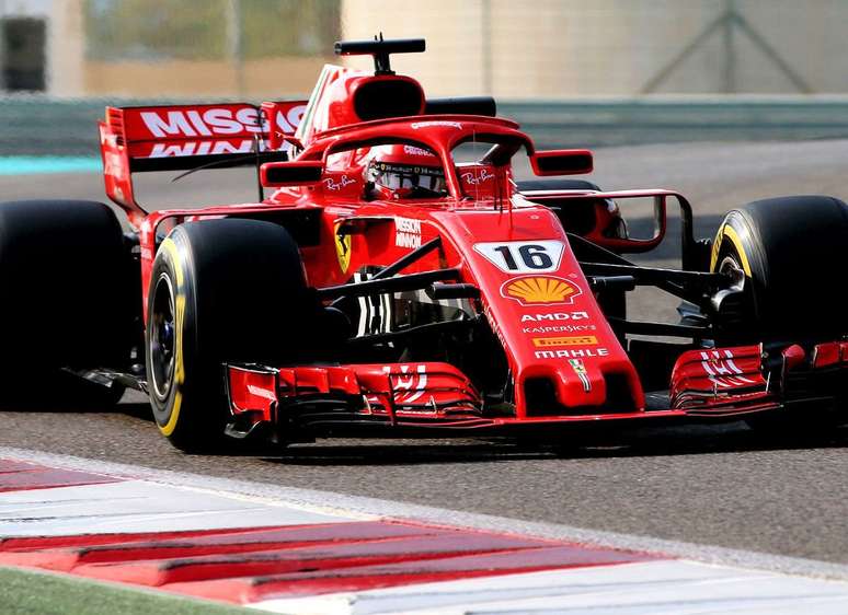 Leclerc se prepara para início na Ferrari